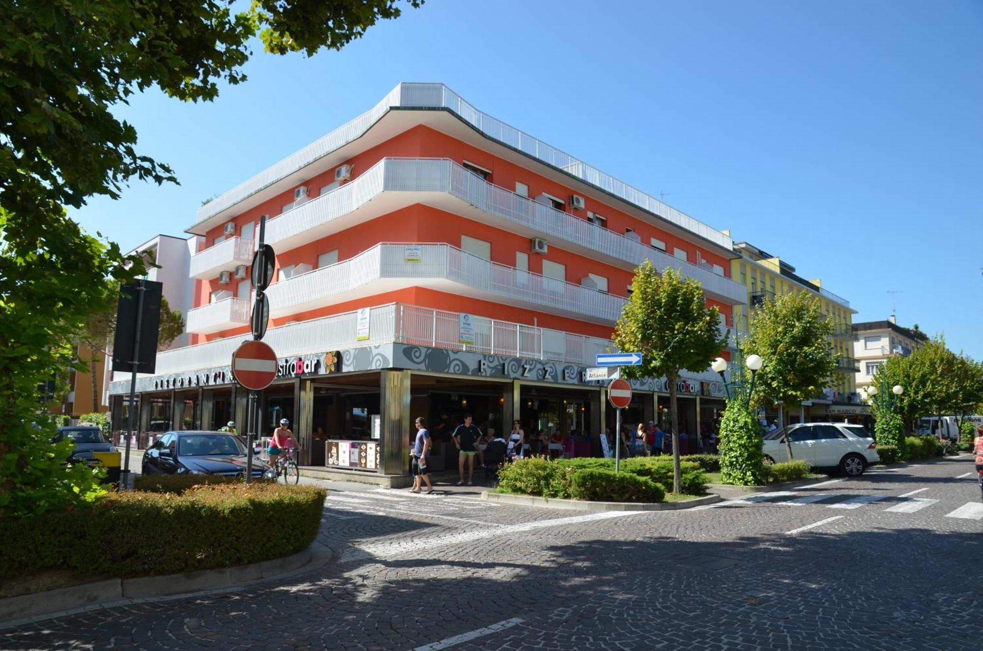 Appartamenti Mariella Bibione Exteriör bild